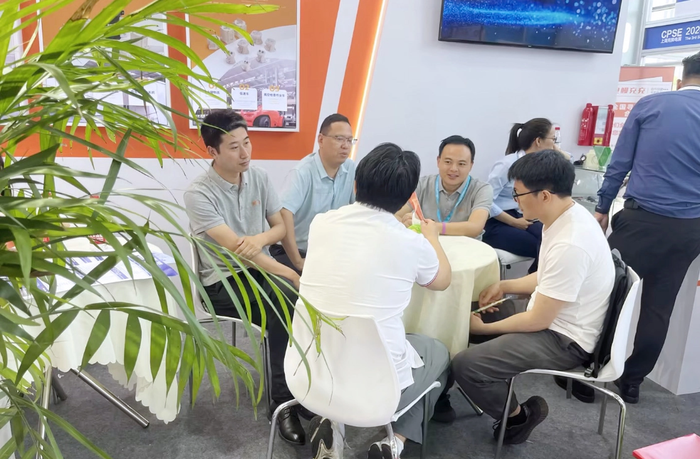 ALQ-N-009图片2 上海国际充电桩及换电站展回顾.png